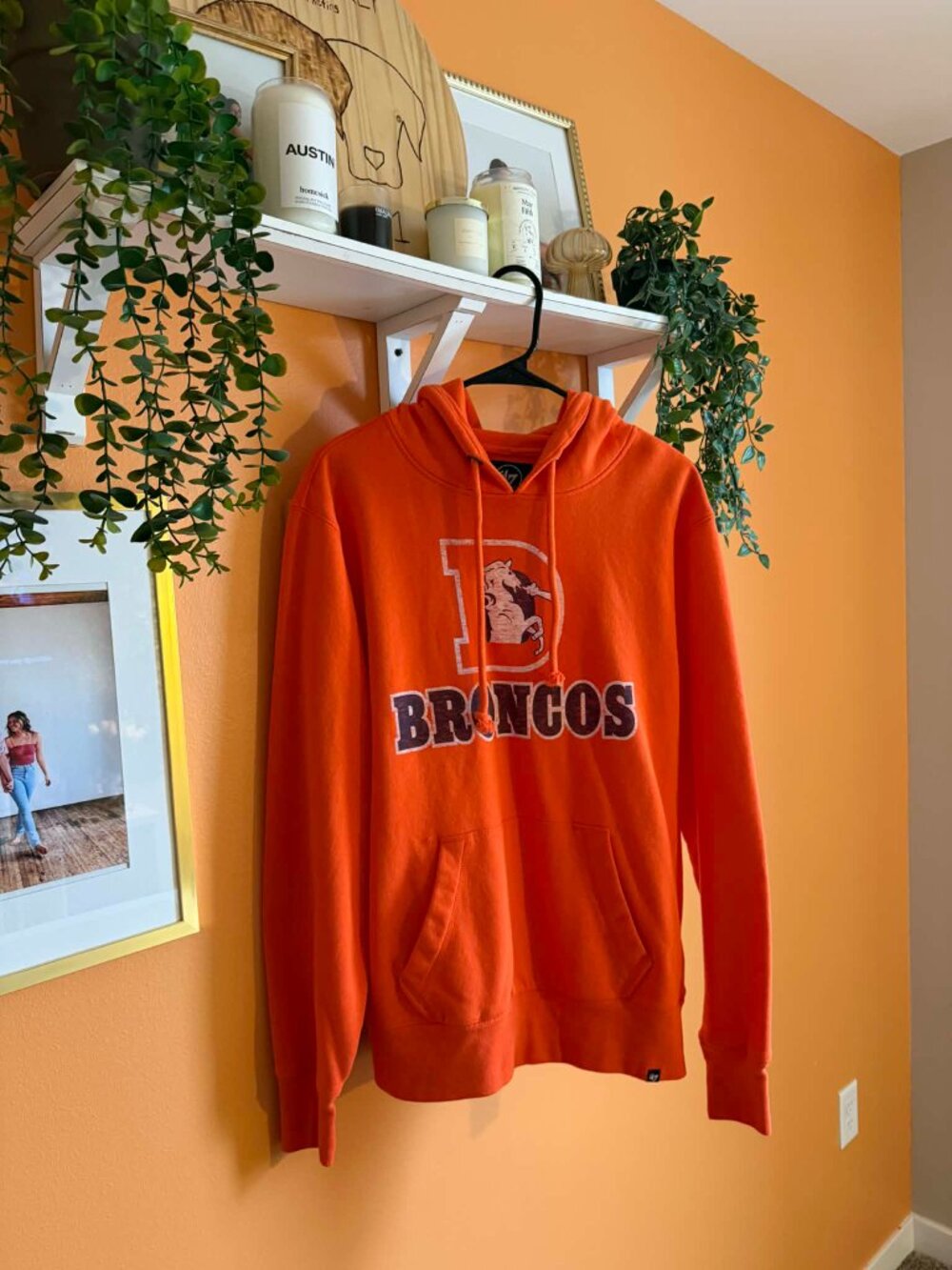 ‘47 Denver Broncos Orange Sweatshirt Size L NFL Crewneck